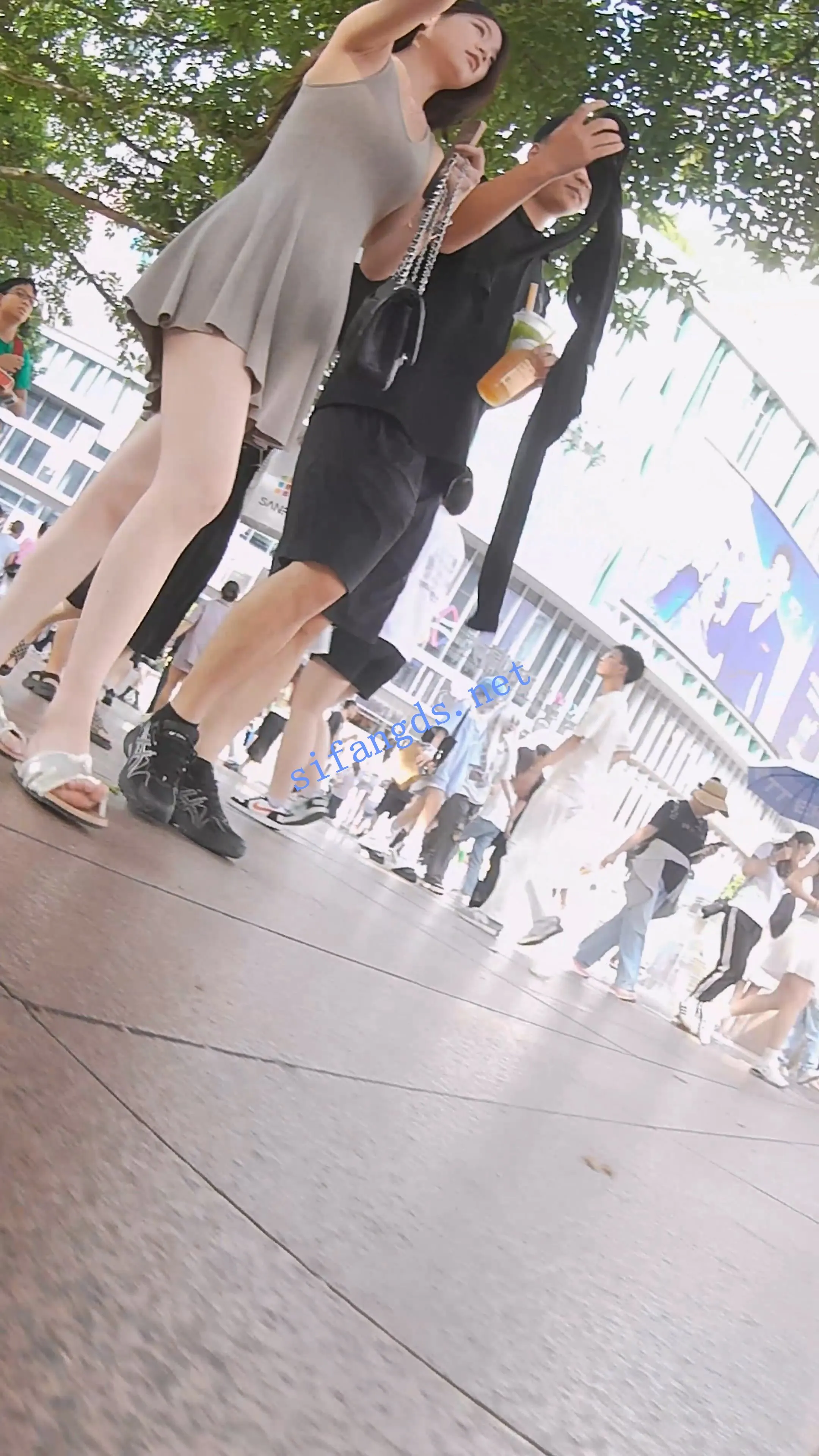 『D·D』-190-浅灰连衣裙，亮白腿，半透白内带翅膀