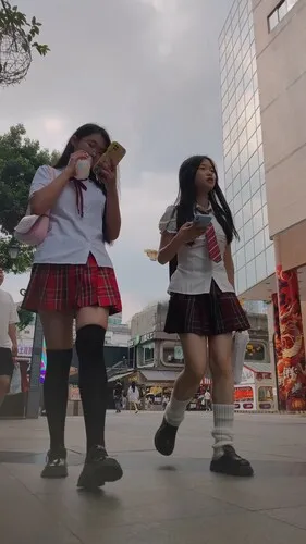 熊猫CD-XM133-JK学生妹透明薄纱内若隐若现